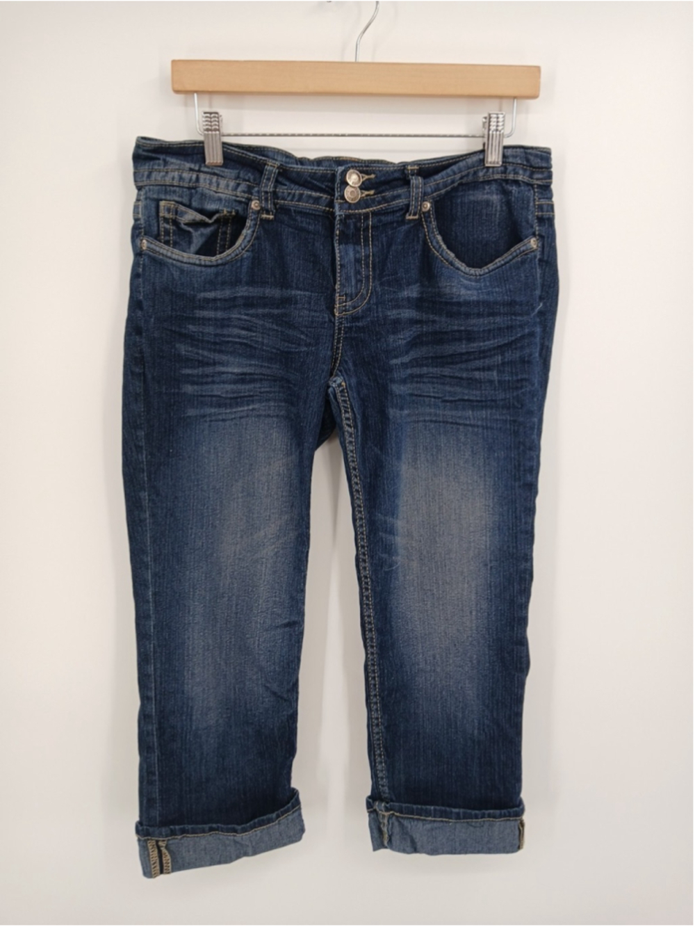 VIGOSS Capri / Crop Low Rise Stretch Cuffed Blue Jeans Women's Size 9
